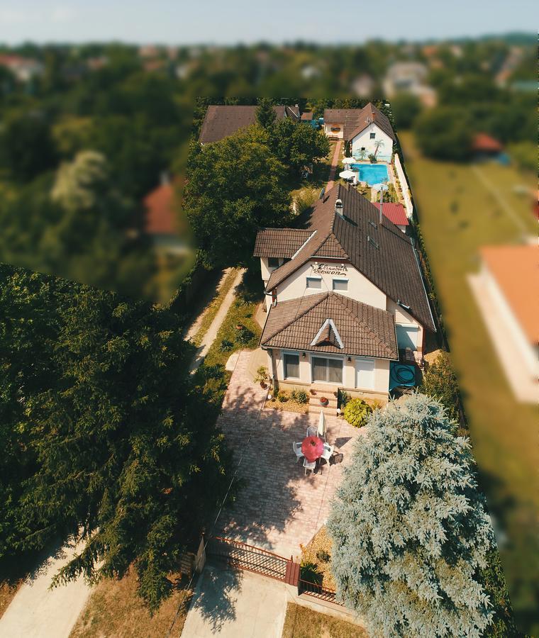 Pension Elisabeth Balatonlelle Exterior foto
